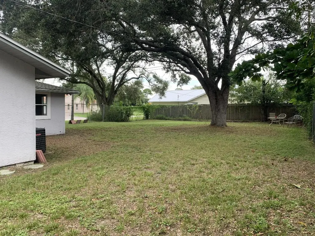 2101 SW Idaho Lane Port St Lucie FL 34953