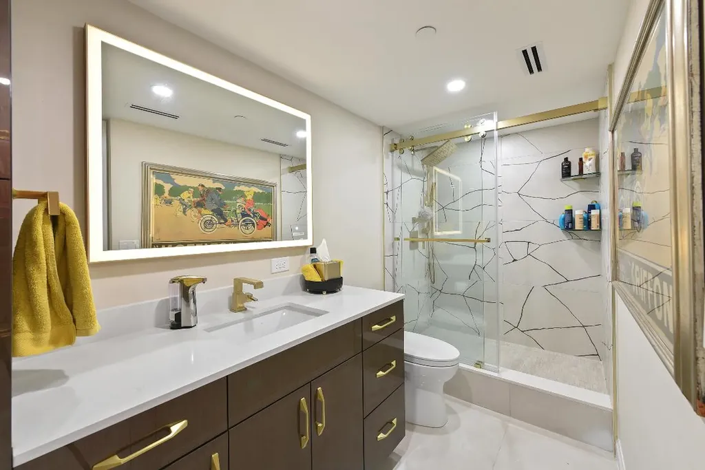 100 SE 5th Avenue Boca Raton FL 33432