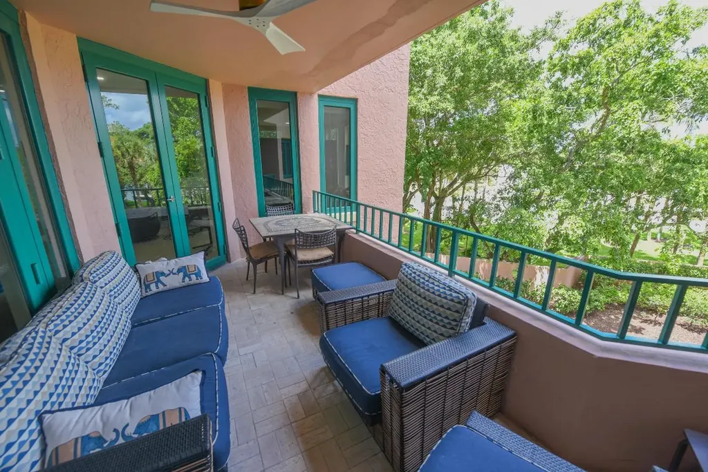 100 SE 5th Avenue Boca Raton FL 33432