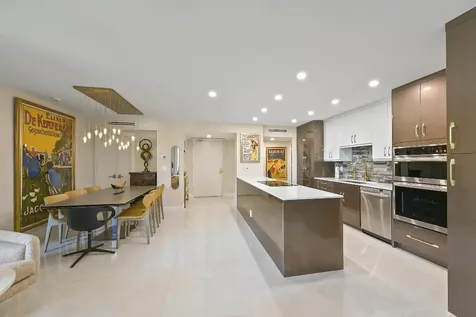 100 SE 5th Avenue Boca Raton FL 33432