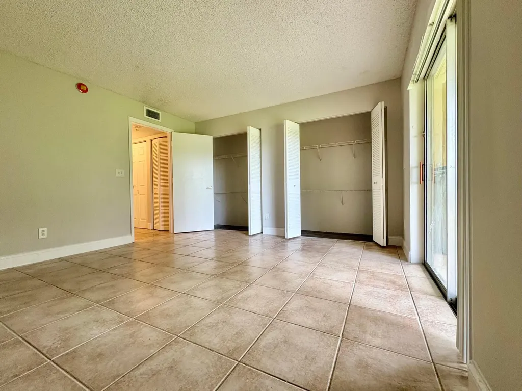 1830 W Meadows Circle Boynton Beach FL 33436