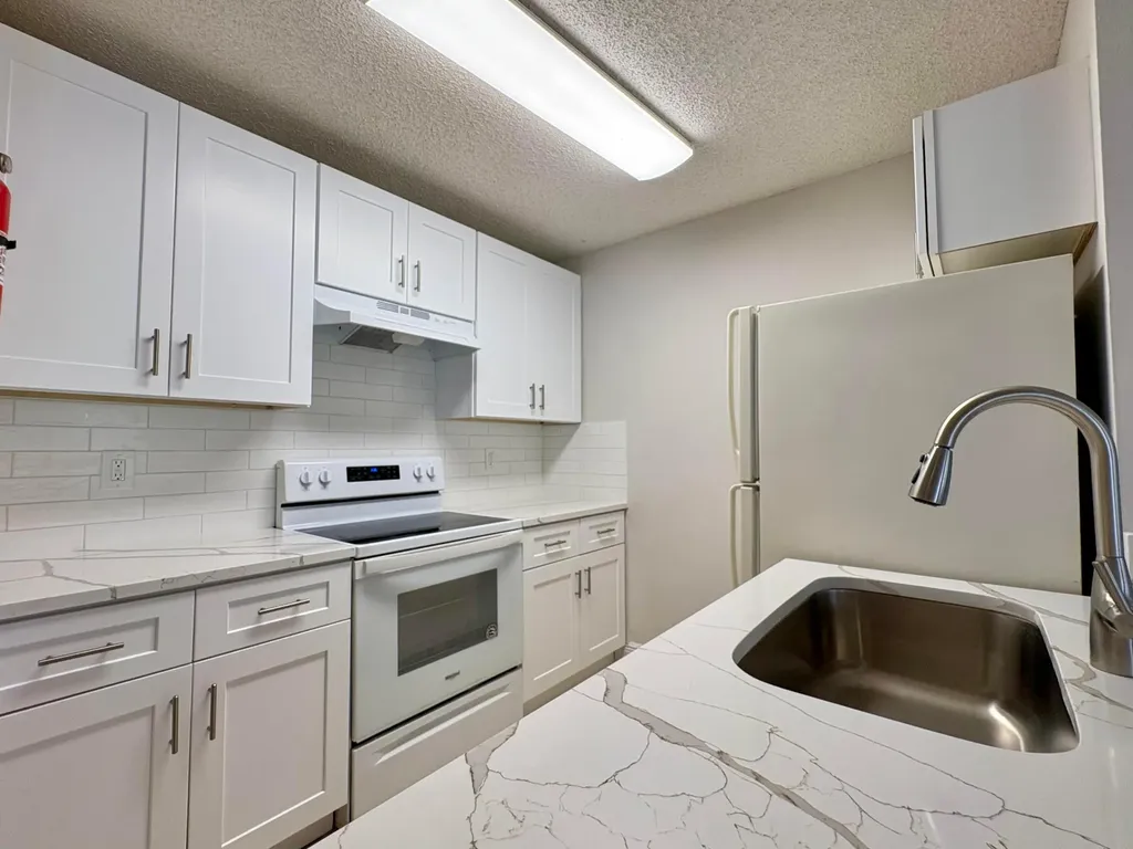 1830 W Meadows Circle Boynton Beach FL 33436