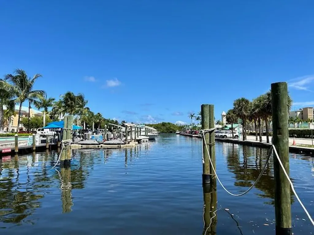 1830 W Meadows Circle Boynton Beach FL 33436