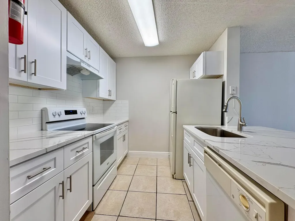 1830 W Meadows Circle Boynton Beach FL 33436