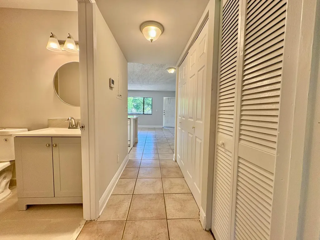 1830 W Meadows Circle Boynton Beach FL 33436
