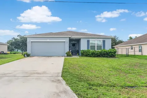 574 SW Lacroix Avenue Port St Lucie FL 34953
