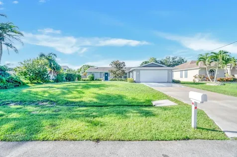1202 SE Mcfarlane Avenue Port St Lucie FL 34952