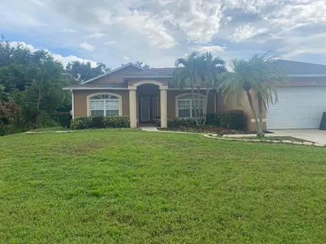 1528 SW Abingdon Avenue Port St Lucie FL 34953