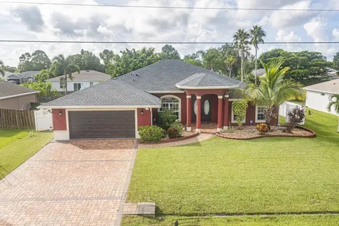 1550 SW Mullinax Avenue Port St Lucie FL 34953