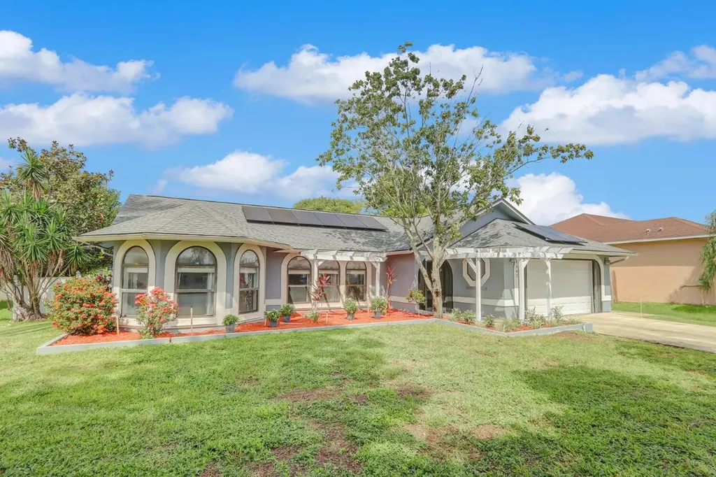 1642 SW Realty Street Port St Lucie FL 34987