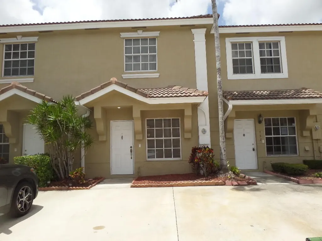754 SW 122nd Terrace Pembroke Pines FL 33025