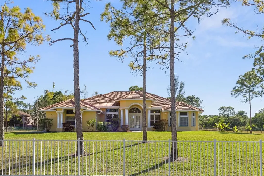 14716 82nd Street N Loxahatchee FL 33470