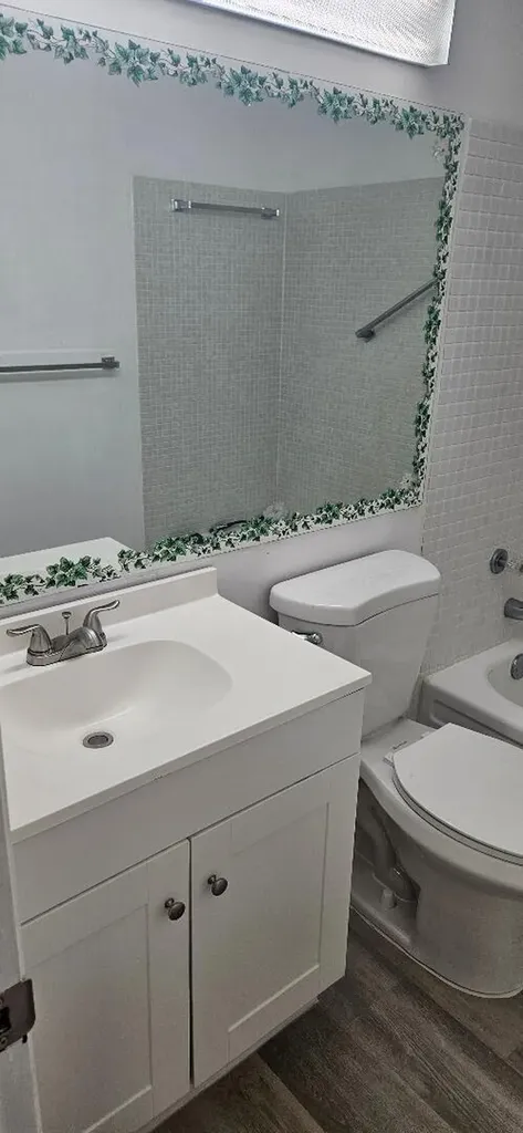 880 W Horizons Boynton Beach FL 33435