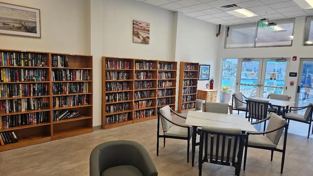880 W Horizons Boynton Beach FL 33435