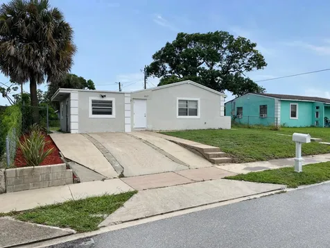 1517 14th Avenue S Lake Worth Beach FL 33460