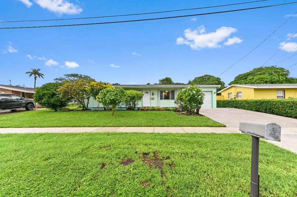 5708 NW 22nd Street Margate FL 33063