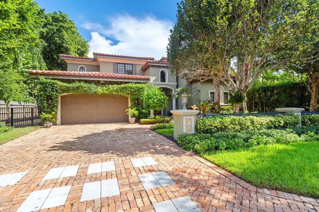 717 NW 4th Street Boca Raton FL 33486
