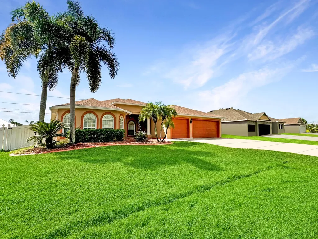 1218 SW Aragon Avenue Port St Lucie FL 34953