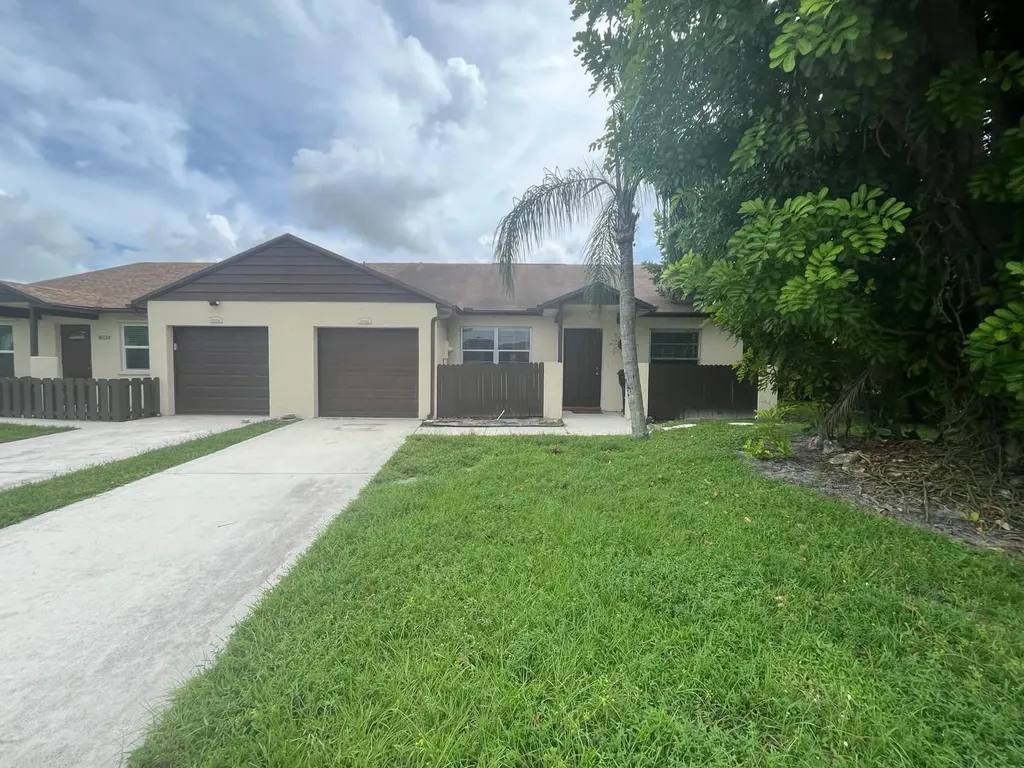 8540 Lake Point Court Lake Worth FL 33467