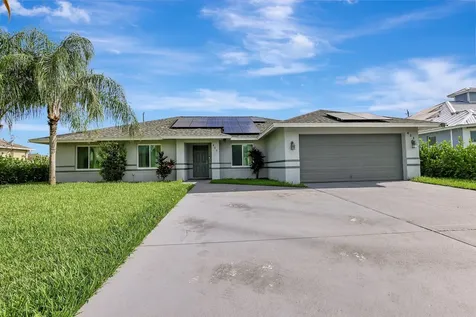 423 SW Leona Drive Port St Lucie FL 34953