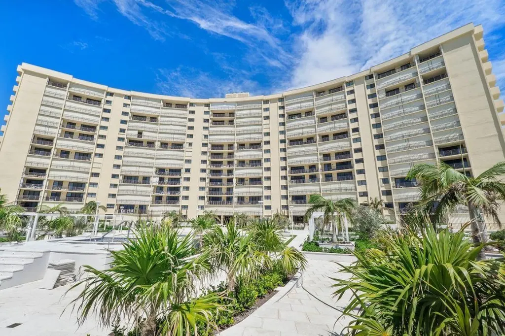200 Ocean Trail Way Jupiter FL 33477
