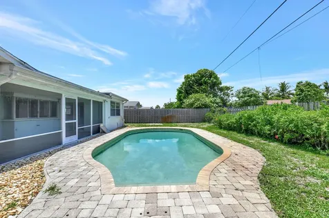 1185 SW 28th Avenue Boynton Beach FL 33426