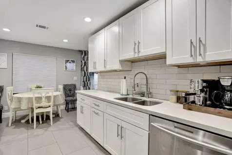 2251 NW 45th Avenue Coconut Creek FL 33066