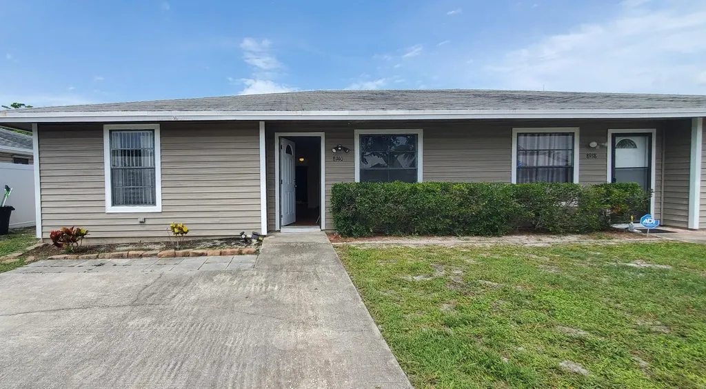 8940 SE Hobe Ridge Avenue Hobe Sound FL 33455