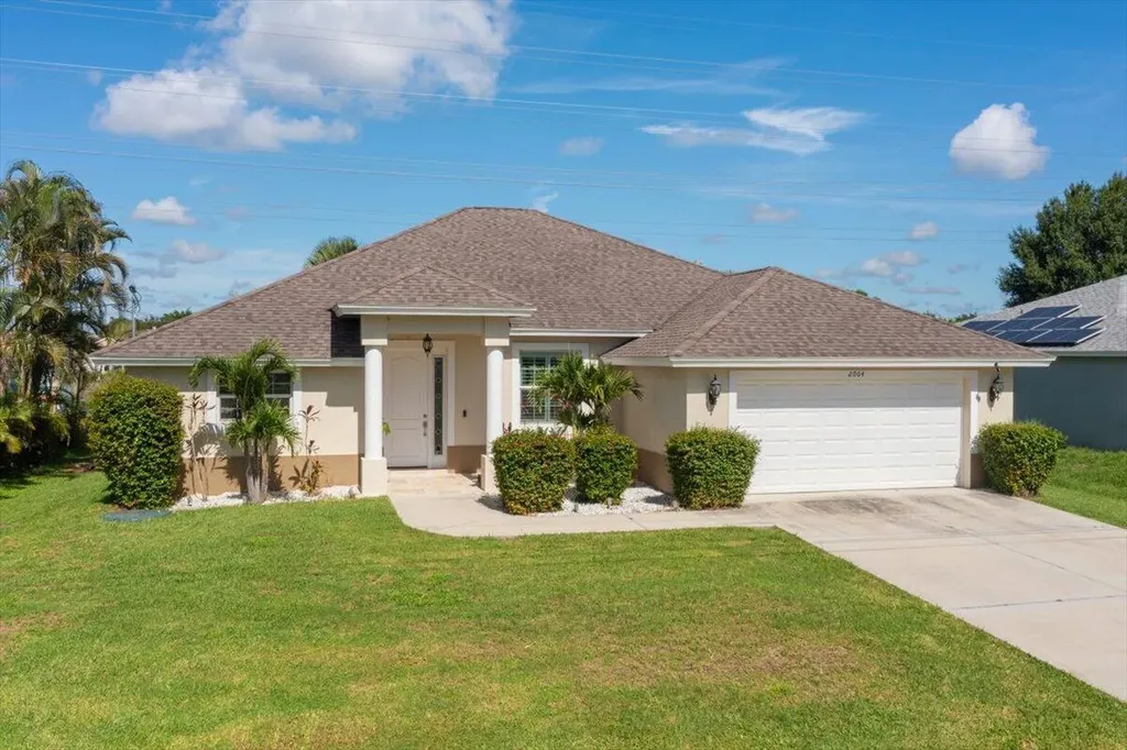 2064 SW Driftwood Street Port St Lucie FL 34953