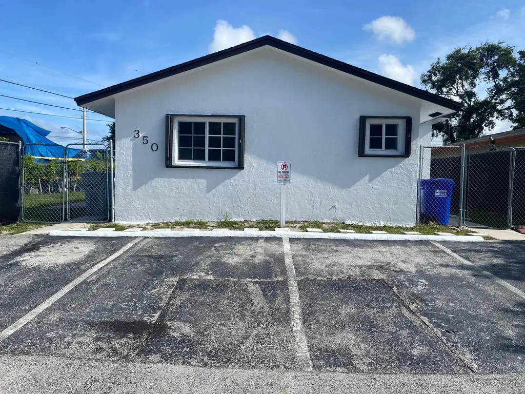 350 NE 25th Court Pompano Beach FL 33064
