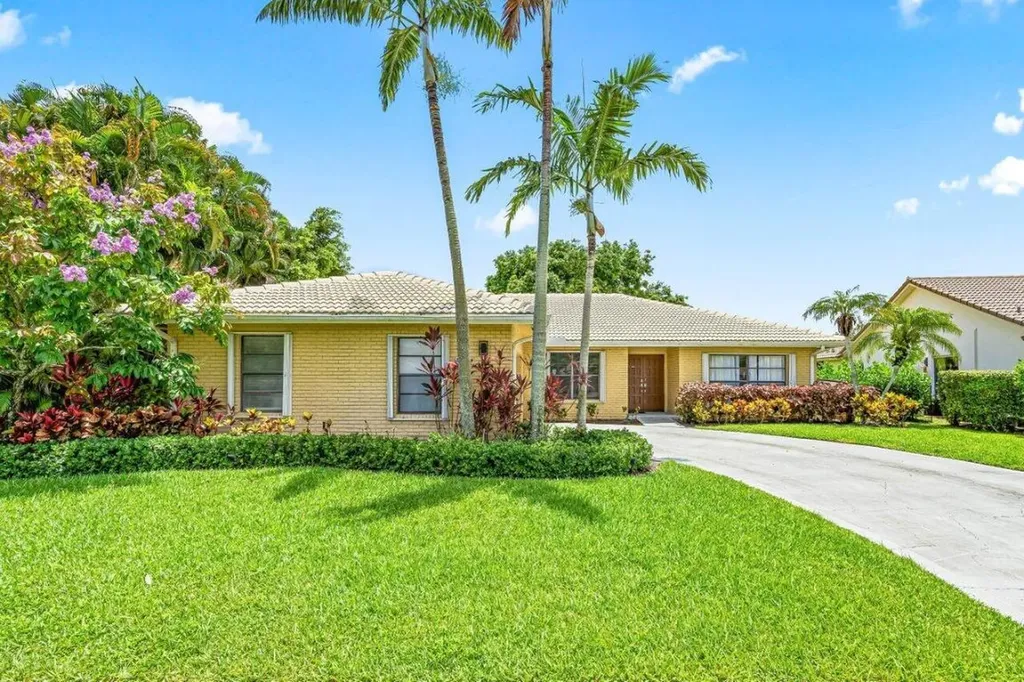 10102 Crosswind Road Boca Raton FL 33498