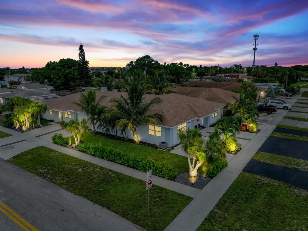 540 W Perry Street Lantana FL 33462