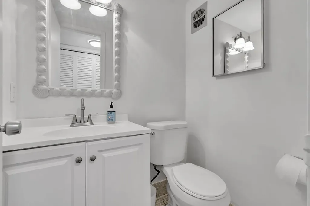 740 Horizons W Boynton Beach FL 33435