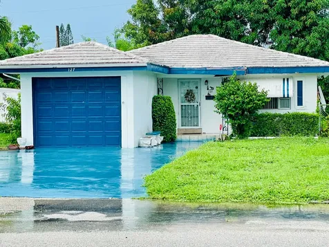 127 NW 8th Avenue Delray Beach FL 33444