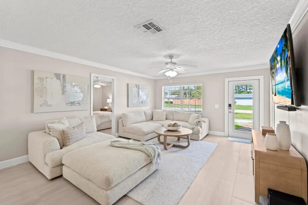 3360 Pinehurst Drive Lake Worth FL 33467