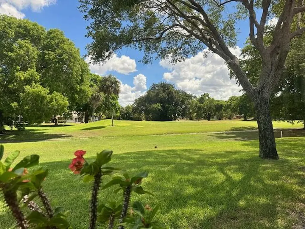 9031 NW 61st Street Tamarac FL 33321
