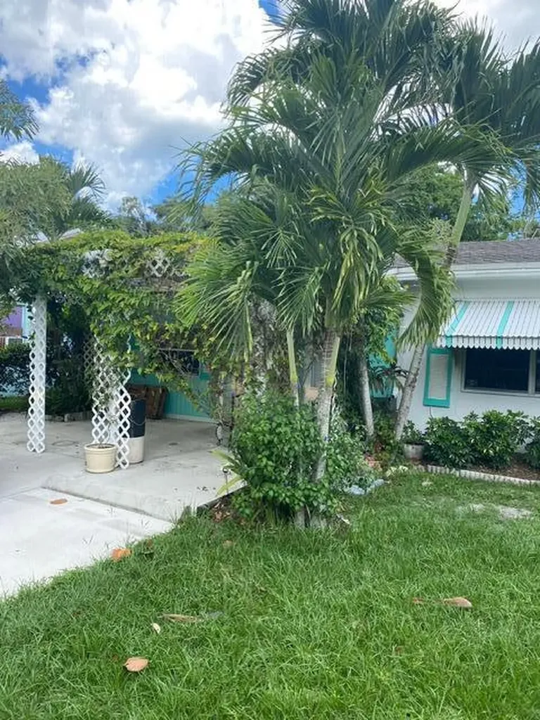 312 N 23rd Street Fort Pierce FL 34950