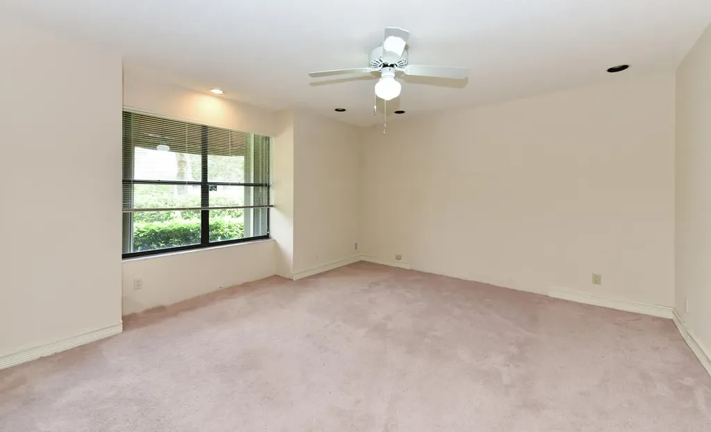10209 Spyglass Way Boca Raton FL 33498