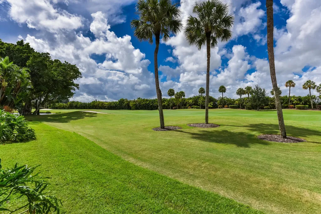 10209 Spyglass Way Boca Raton FL 33498