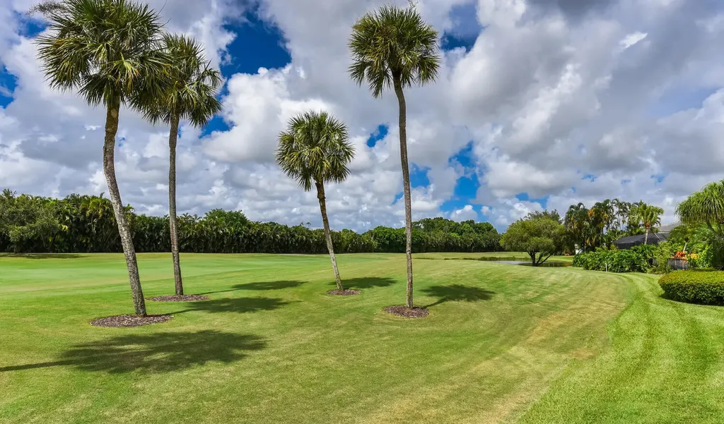 10209 Spyglass Way Boca Raton FL 33498