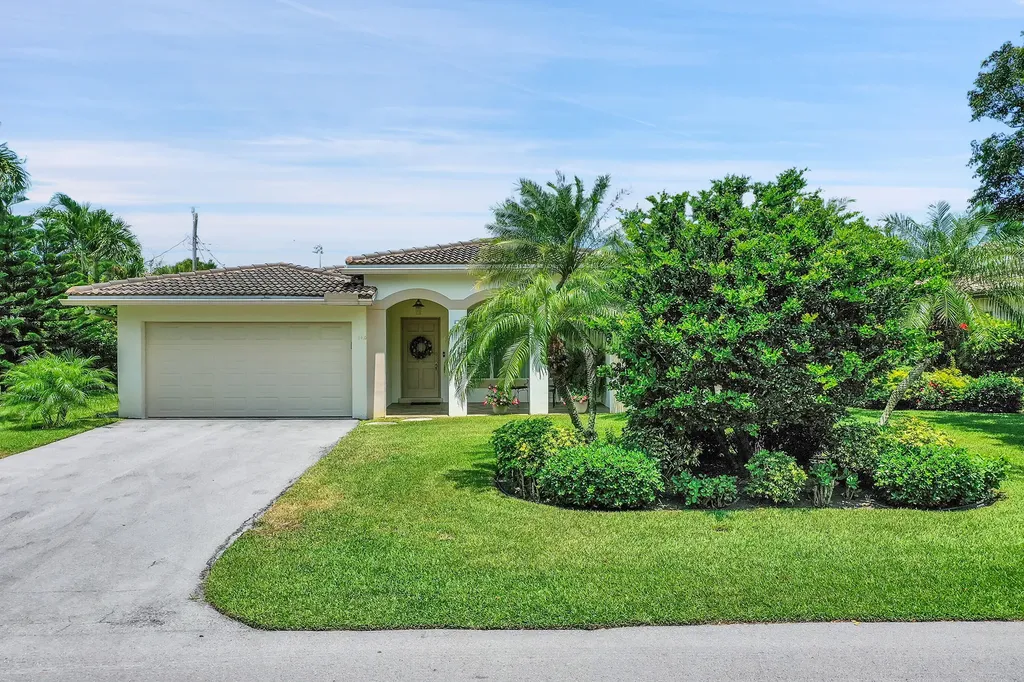 3410 NE 26th Avenue Lighthouse Point FL 33064