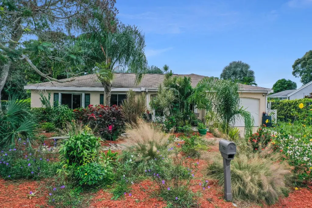 1750 SE Lullaby Terrace Port St Lucie FL 34952