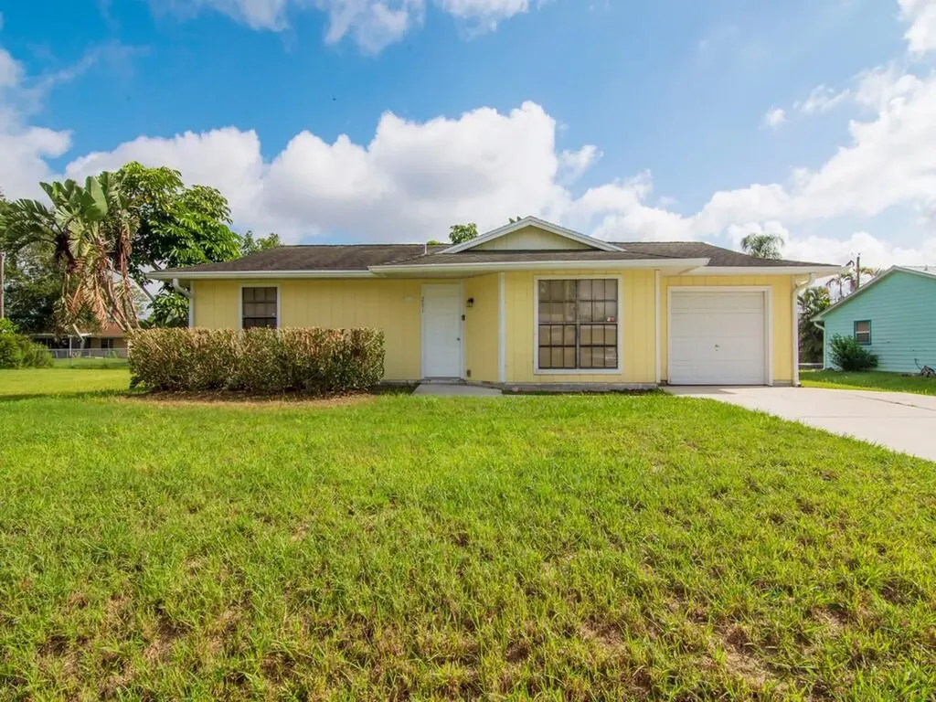 291 SW Langfield Avenue Port St Lucie FL 34984