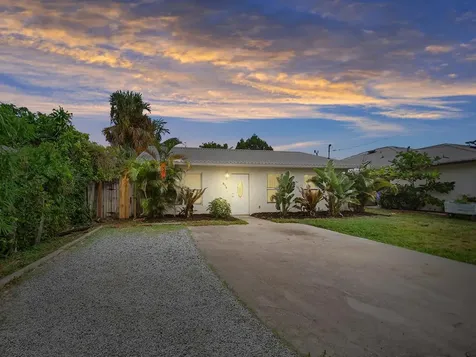675 NE Stuart Street Jensen Beach FL 34957