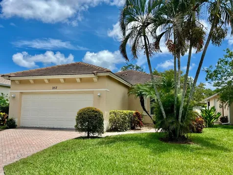 257 SW Coconut Key Way Port St Lucie FL 34986