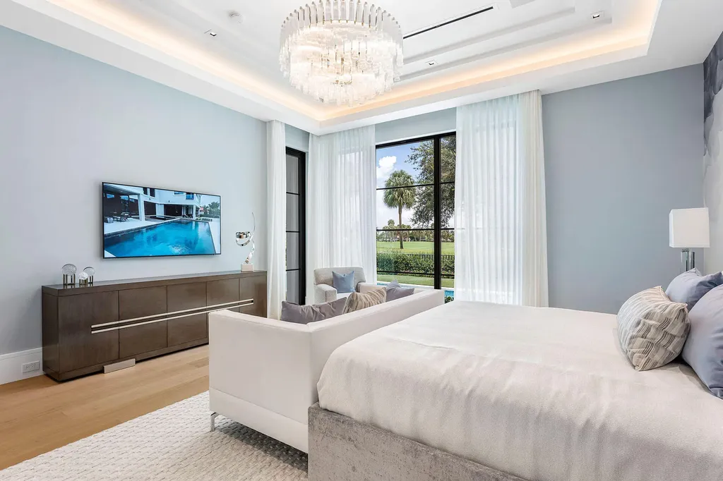 471 Royal Palm Way Boca Raton FL 33432