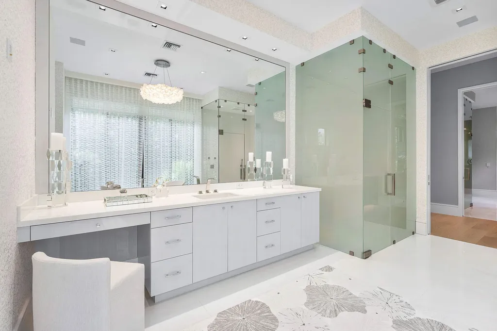 471 Royal Palm Way Boca Raton FL 33432