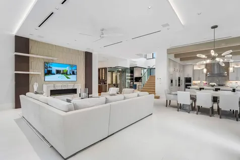 471 Royal Palm Way Boca Raton FL 33432