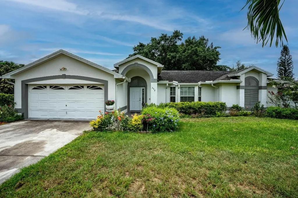 298 SW Eyerly Avenue Port St Lucie FL 34983