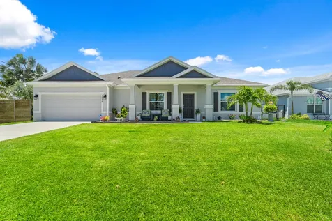 1556 SW Abacus Avenue Port St Lucie FL 34953
